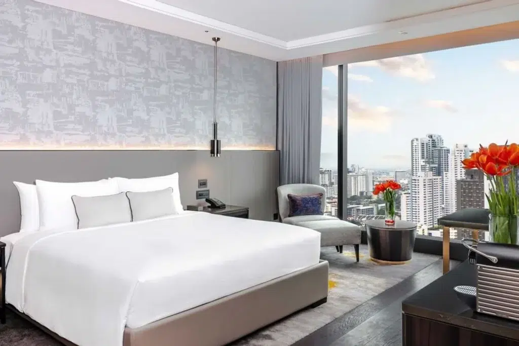 This a the luxury suite room from the Carlton Hotel located in the area on Sukhumvit in Bangkok.