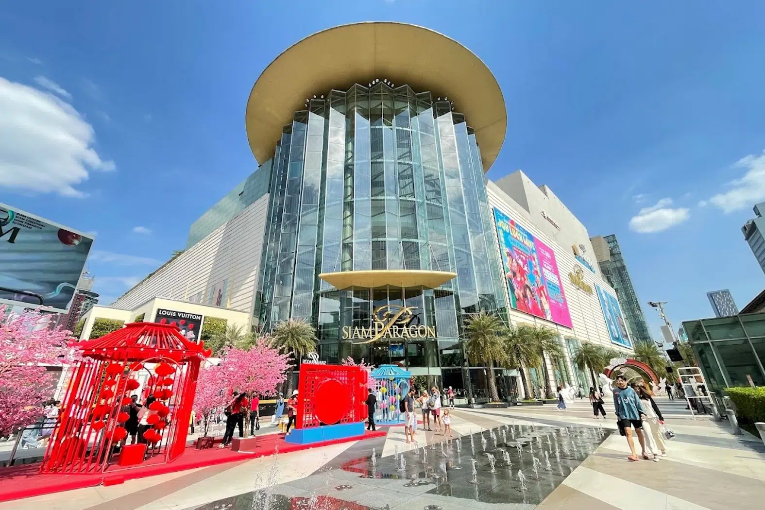 exterior siam paragon mall bangkok