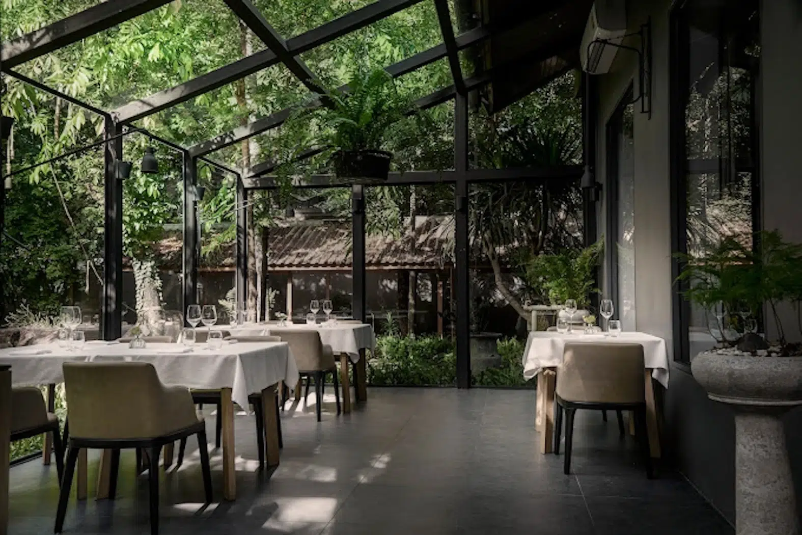 here's the outdoor of Suhring restaurant in Bangkok